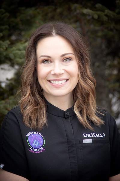 Dr-Kalli-Head-Shot Dr. Kalli Elford, Dentist